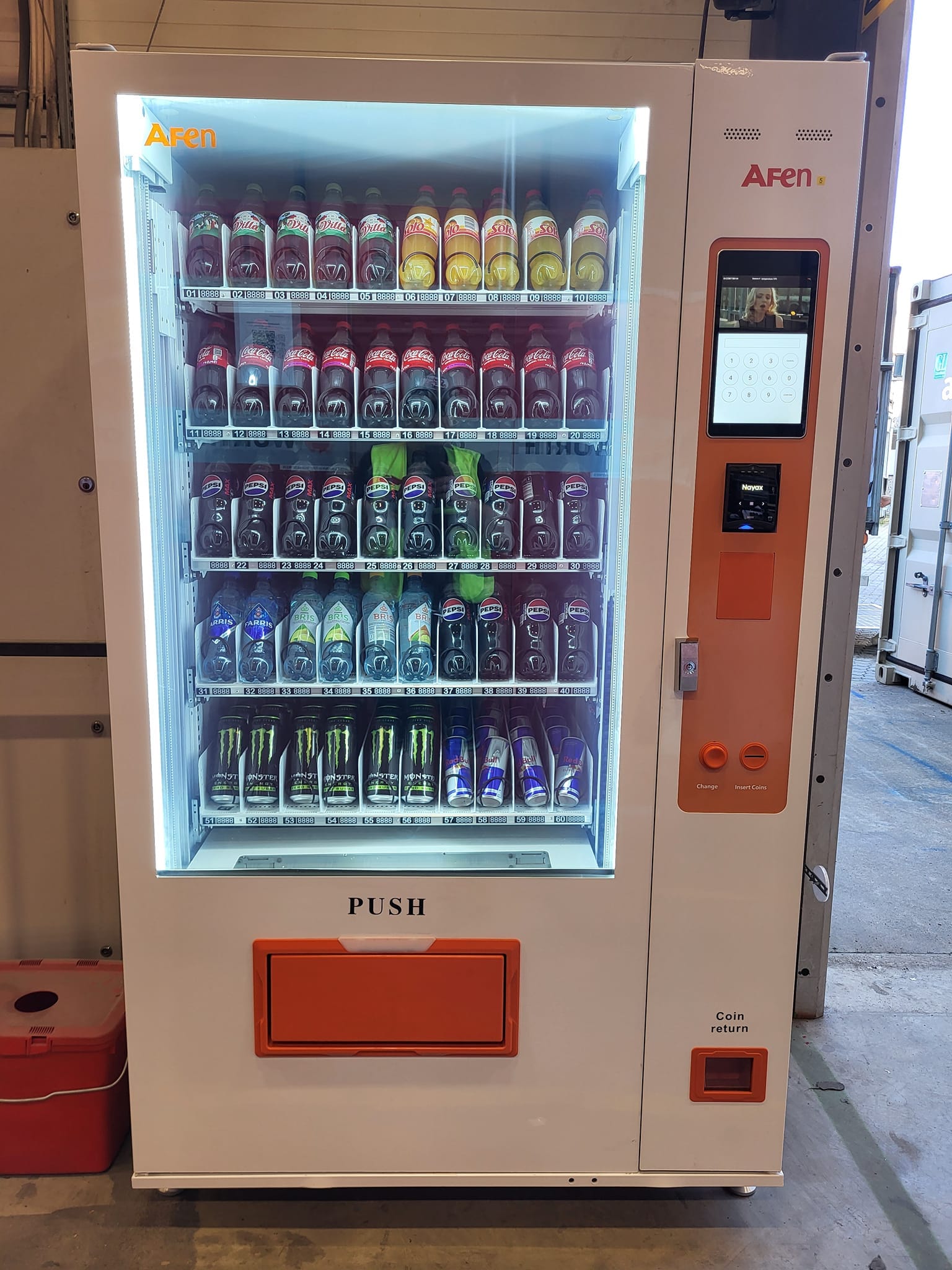 Automater fritt utplassert med flere merker i samme automat.